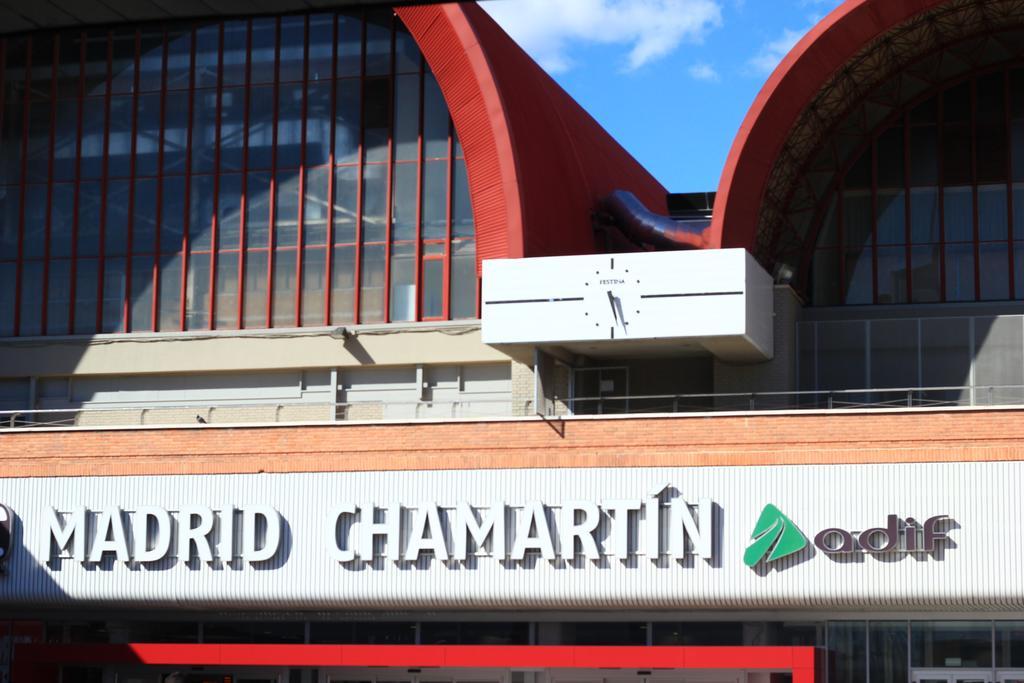 Apartamento Calle Mauricio Legendre Madrid Kültér fotó